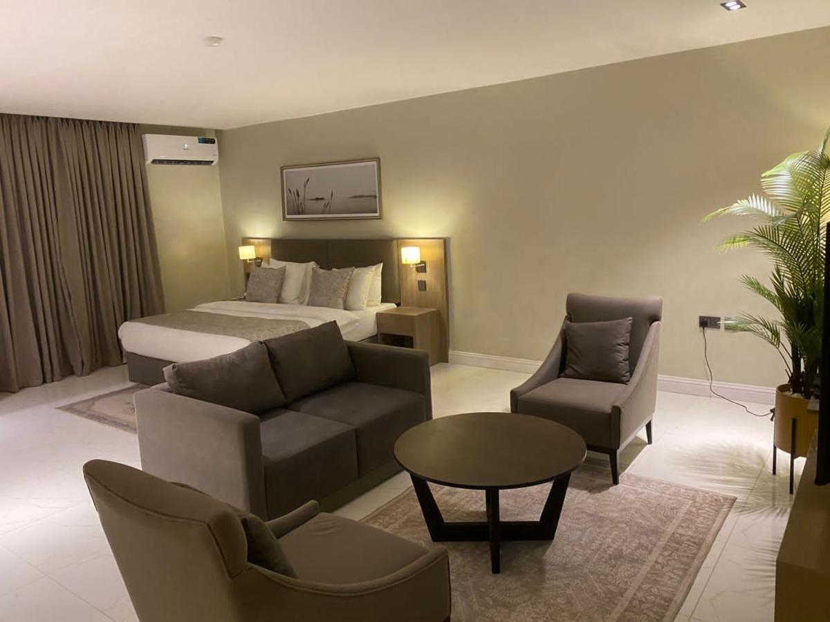 Knightsbridge Hotel & Suites Абуджа Екстер'єр фото