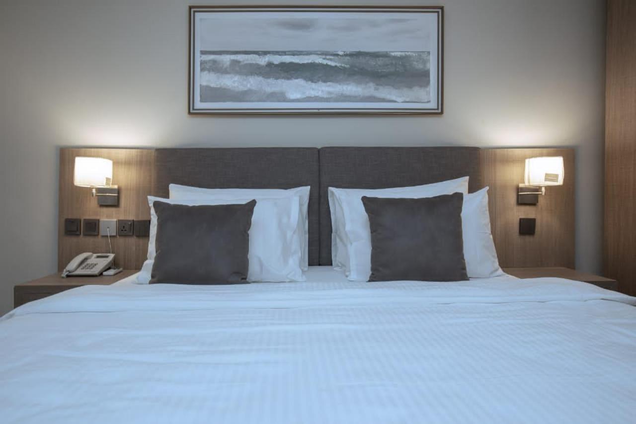 Knightsbridge Hotel & Suites Абуджа Екстер'єр фото