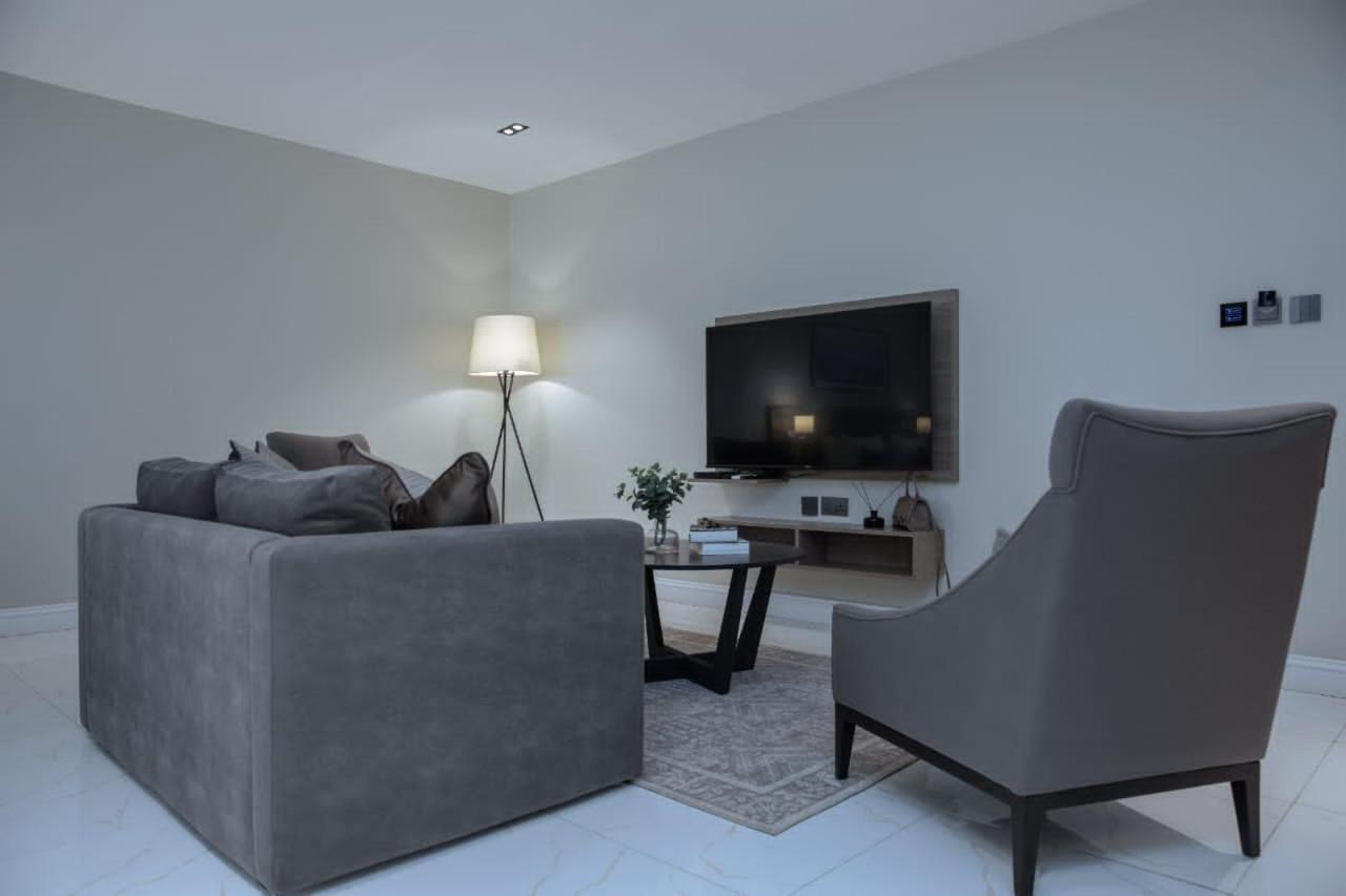 Knightsbridge Hotel & Suites Абуджа Екстер'єр фото